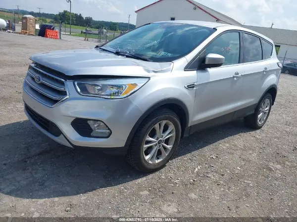 1FMCU9GD8HUE02637 2017 FORD ESCAPE - Image 2