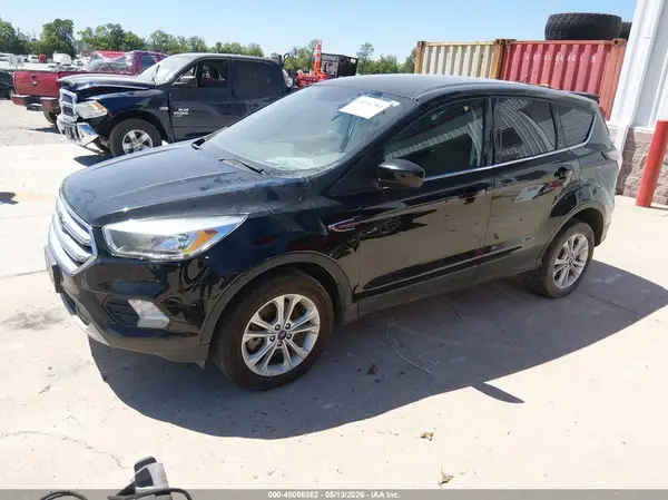 1FMCU9GD8HUE24864 2017 FORD ESCAPE - Image 2