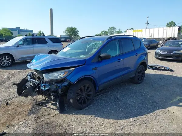 1FMCU9GD8HUE44807 2017 FORD ESCAPE - Image 2