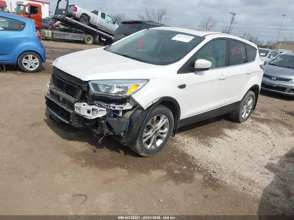 1FMCU9GD8HUE45472 2017 FORD ESCAPE - Image 2
