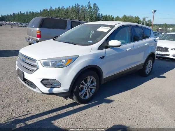 1FMCU9GD8HUE49621 2017 FORD ESCAPE - Image 2