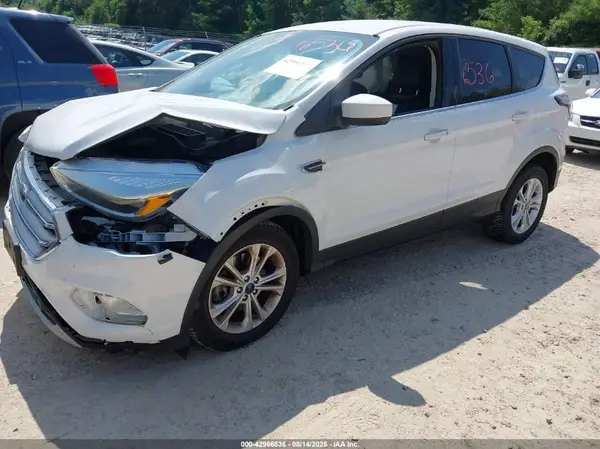 1FMCU9GD8HUE75524 2017 FORD ESCAPE - Image 2