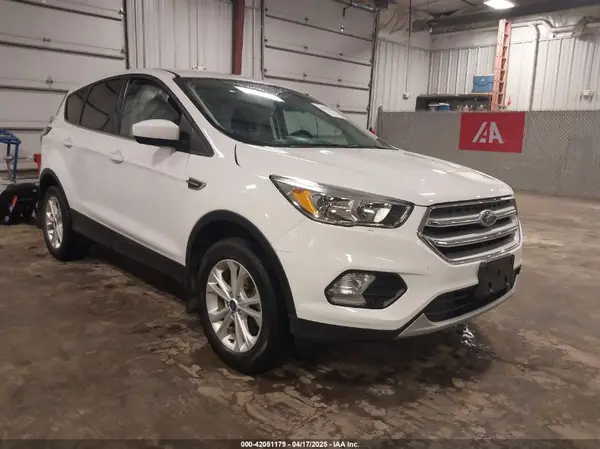1FMCU9GD8HUE95398 2017 FORD ESCAPE - Image 1