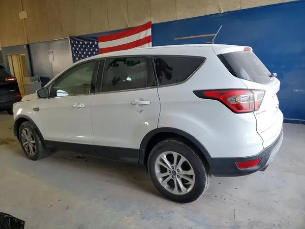 1FMCU9GD8JUA06424 2018 FORD ESCAPE - Image 2