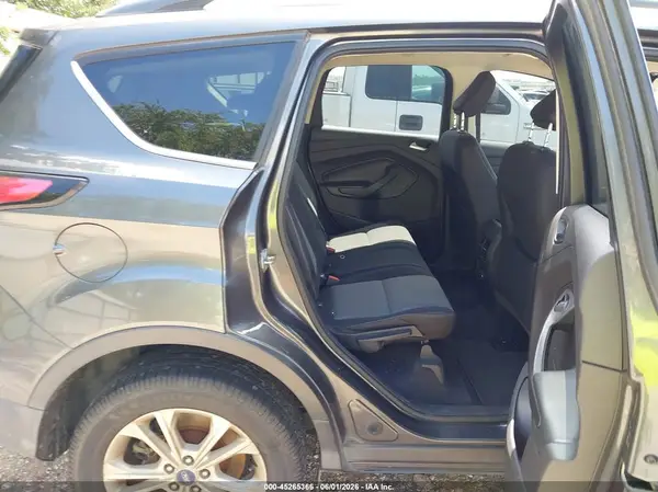 1FMCU9GD8JUA12420 2018 FORD ESCAPE - Image 8