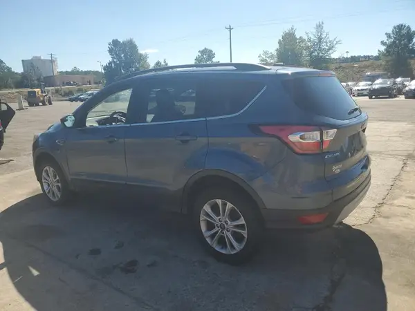 1FMCU9GD8JUA15690 2018 FORD ESCAPE - Image 2