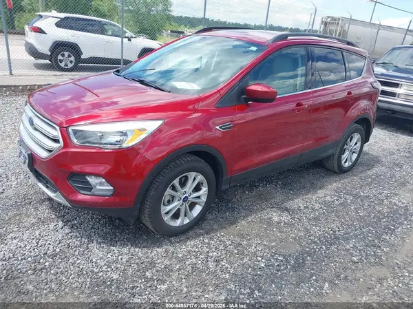 1FMCU9GD8JUA27547 2018 FORD ESCAPE - Image 2