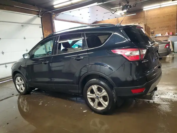 1FMCU9GD8JUA32473 2018 FORD ESCAPE - Image 2