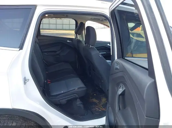 1FMCU9GD8JUA48236 2018 FORD ESCAPE - Image 8