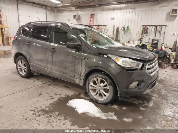 1FMCU9GD8JUA53114 2018 FORD ESCAPE - Image 1