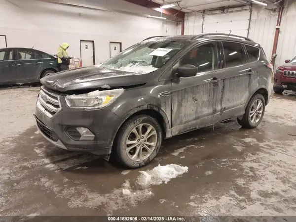 1FMCU9GD8JUA53114 2018 FORD ESCAPE - Image 2