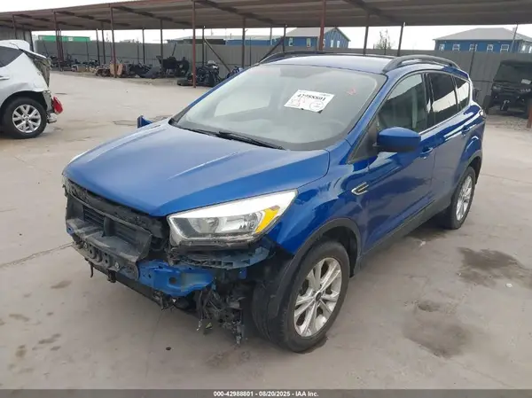 1FMCU9GD8JUA64260 2018 FORD ESCAPE - Image 2