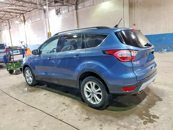 1FMCU9GD8JUA70205 2018 FORD ESCAPE - Image 2