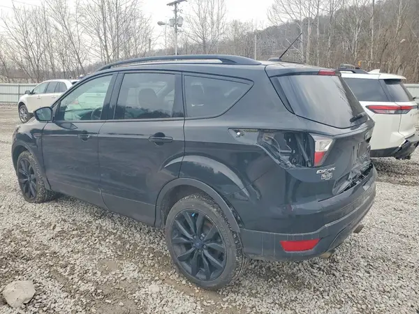 1FMCU9GD8JUA70494 2018 FORD ESCAPE - Image 2