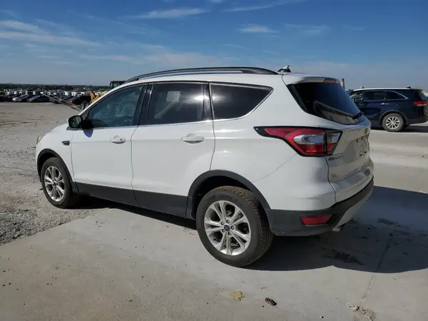 1FMCU9GD8JUA71810 2018 FORD ESCAPE - Image 2