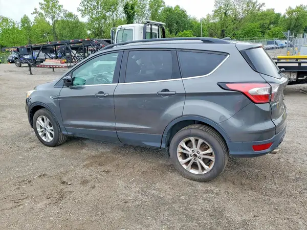 1FMCU9GD8JUA74271 2018 FORD ESCAPE - Image 2