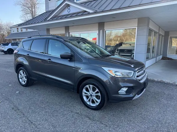 1FMCU9GD8JUA76991 2018 FORD ESCAPE - Image 1