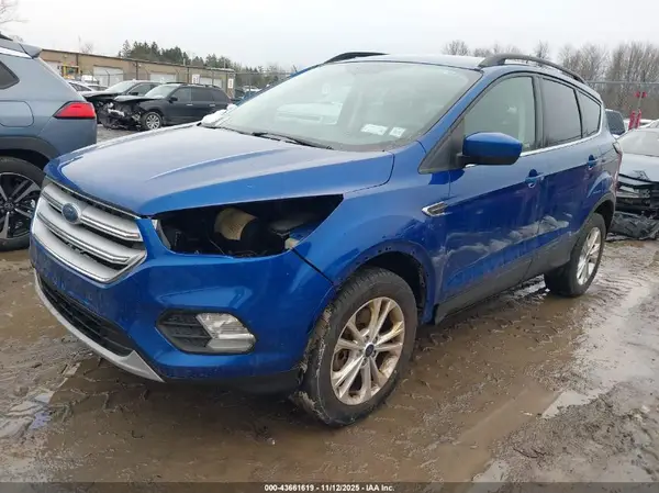 1FMCU9GD8JUA81267 2018 FORD ESCAPE - Image 2
