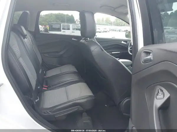 1FMCU9GD8JUA83682 2018 FORD ESCAPE - Image 8