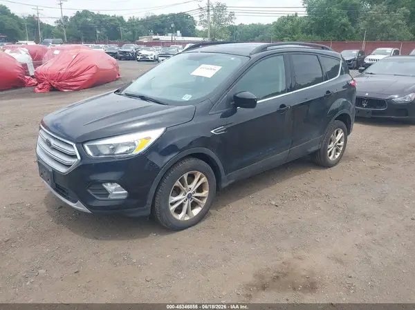 1FMCU9GD8JUA87912 2018 FORD ESCAPE - Image 2