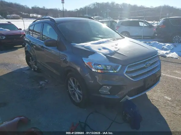 1FMCU9GD8JUA93158 2018 FORD ESCAPE - Image 1