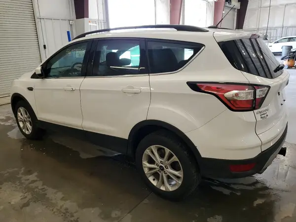 1FMCU9GD8JUA97744 2018 FORD ESCAPE - Image 2