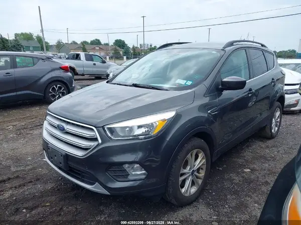 1FMCU9GD8JUB07284 2018 FORD ESCAPE - Image 2