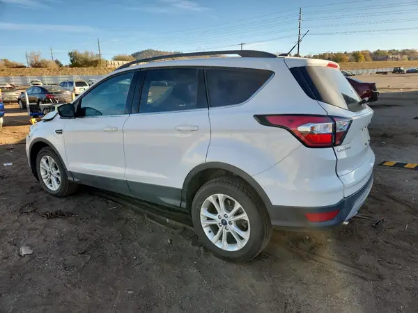 1FMCU9GD8JUB12808 2018 FORD ESCAPE - Image 2