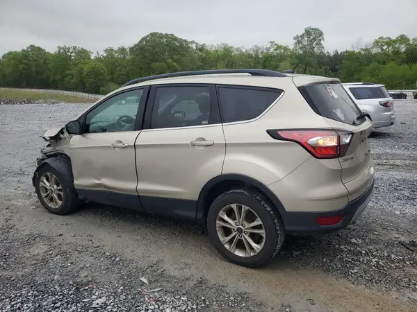 1FMCU9GD8JUB15496 2018 FORD ESCAPE - Image 2