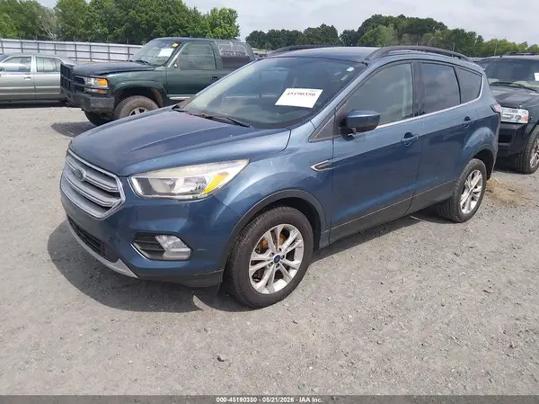 1FMCU9GD8JUB20245 2018 FORD ESCAPE - Image 2