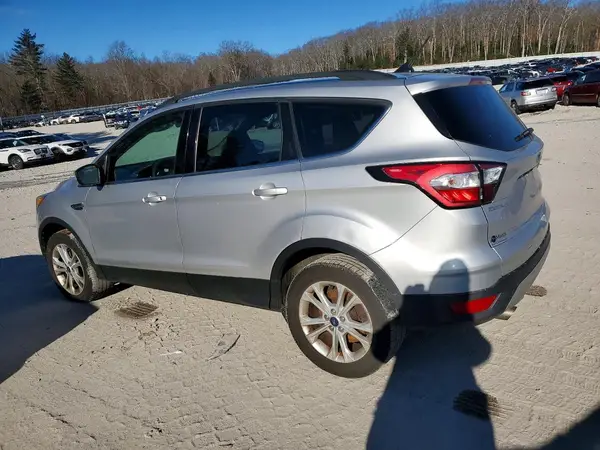1FMCU9GD8JUB29351 2018 FORD ESCAPE - Image 2