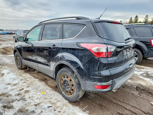 1FMCU9GD8JUB32122 2018 FORD ESCAPE - Image 2