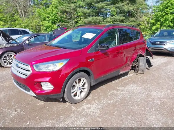 1FMCU9GD8JUB33366 2018 FORD ESCAPE - Image 2