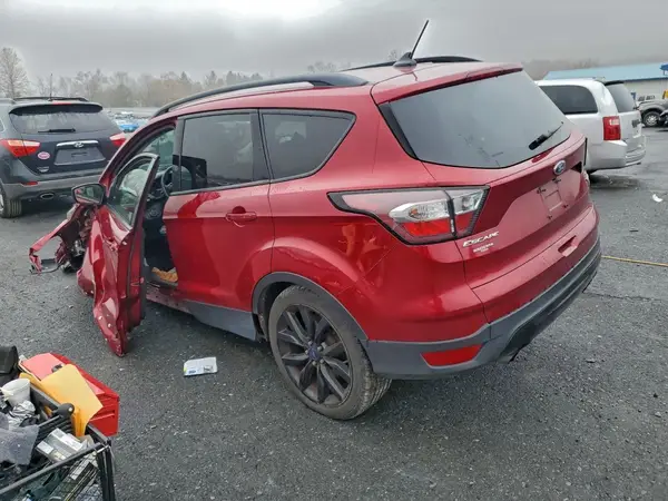 1FMCU9GD8JUB34498 2018 FORD ESCAPE - Image 2