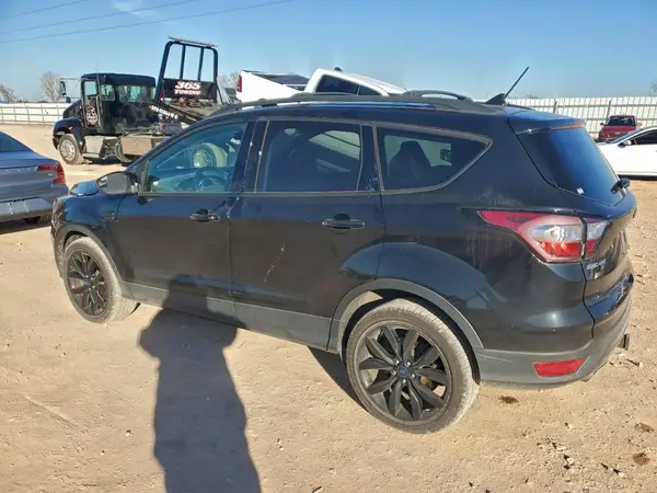 1FMCU9GD8JUB38373 2018 FORD ESCAPE - Image 2