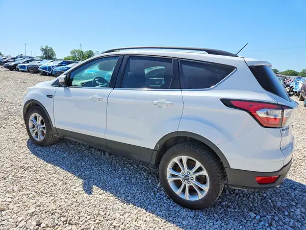 1FMCU9GD8JUB39376 2018 FORD ESCAPE - Image 2