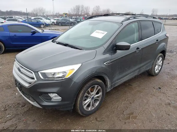 1FMCU9GD8JUB52449 2018 FORD ESCAPE - Image 2