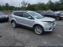 1FMCU9GD8JUB58493 2018 FORD ESCAPE