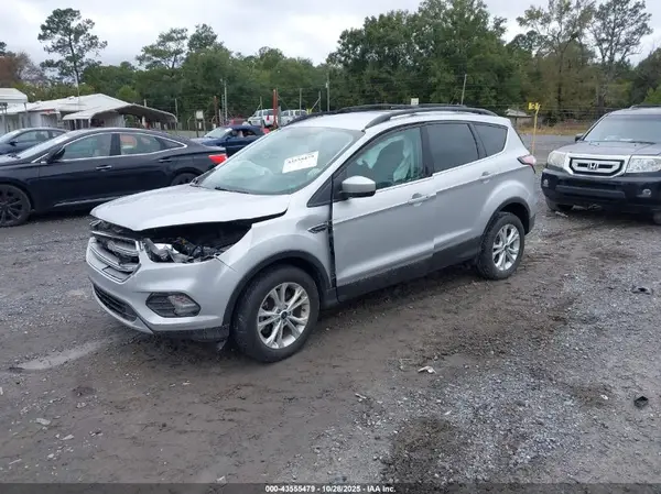 1FMCU9GD8JUB58493 2018 FORD ESCAPE - Image 2