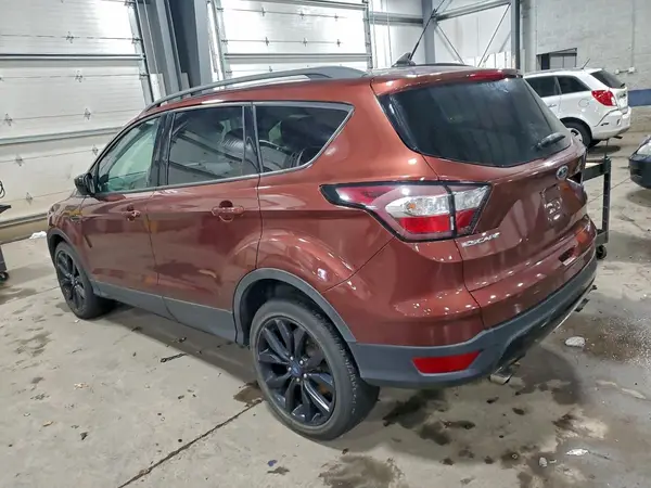 1FMCU9GD8JUB63323 2018 FORD ESCAPE - Image 2