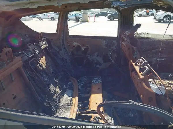 1FMCU9GD8JUB64715 2018 FORD ESCAPE - Image 8
