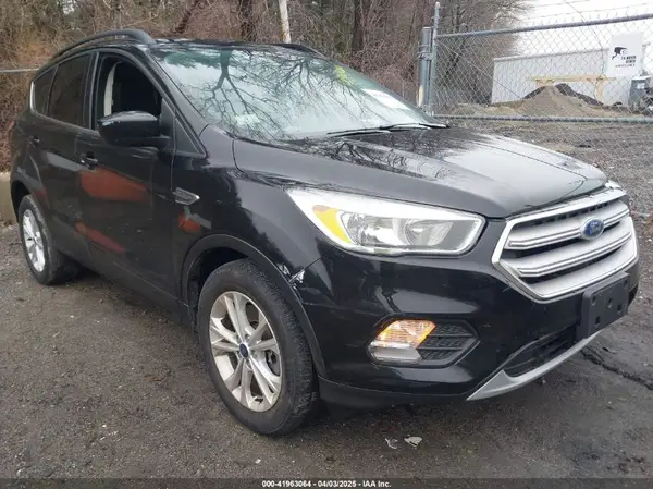 1FMCU9GD8JUB78243 2018 FORD ESCAPE - Image 1