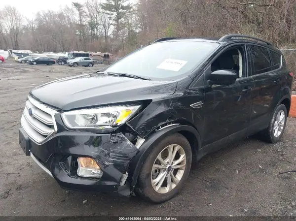 1FMCU9GD8JUB78243 2018 FORD ESCAPE - Image 2