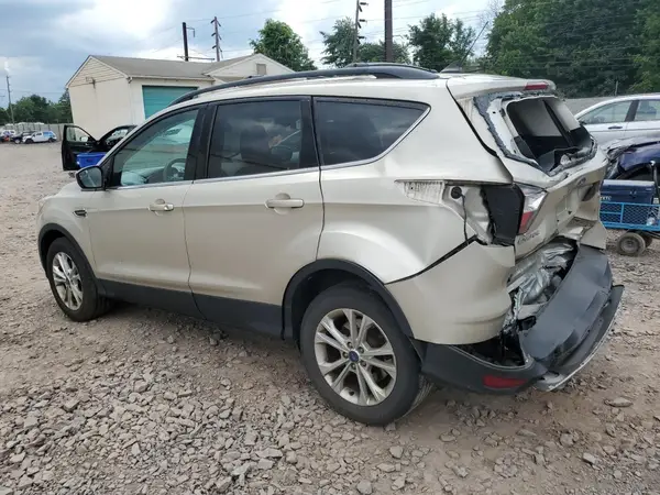 1FMCU9GD8JUB94233 2018 FORD ESCAPE - Image 2