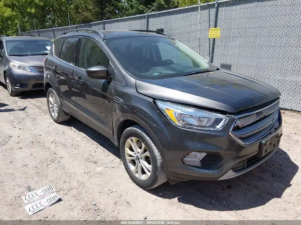 1FMCU9GD8JUB99173 2018 FORD ESCAPE - Image 1
