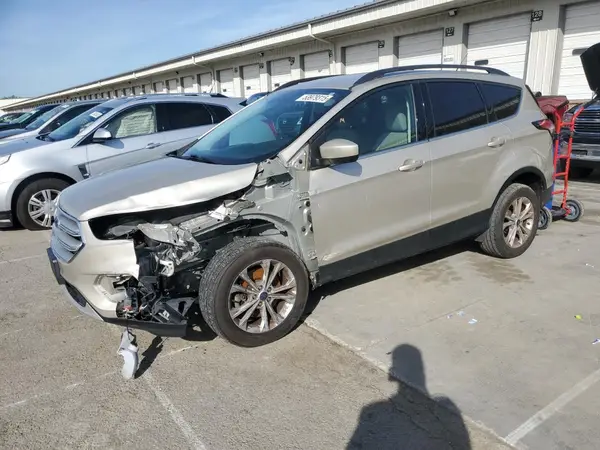 1FMCU9GD8JUC11757 2018 FORD ESCAPE - Image 1