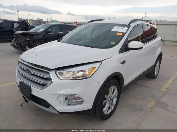 1FMCU9GD8JUC12746 2018 FORD ESCAPE - Image 2