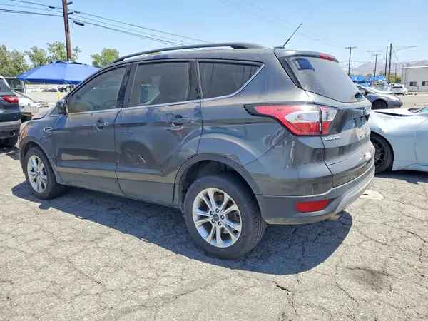 1FMCU9GD8JUC13427 2018 FORD ESCAPE - Image 2