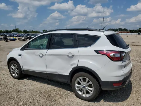 1FMCU9GD8JUC31863 2018 FORD ESCAPE - Image 2