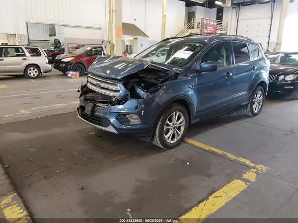 1FMCU9GD8JUC36299 2018 FORD ESCAPE - Image 2